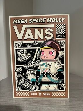 Vans Mega Space Molly 400% Collectible Figure